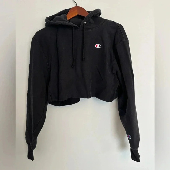 Champion cropped boxy Sweatshirt in black size medium - Picture 2 of 6
